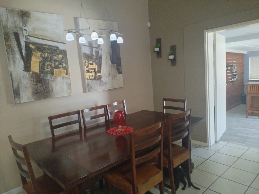 3 Bedroom Property for Sale in Amandelrug Western Cape